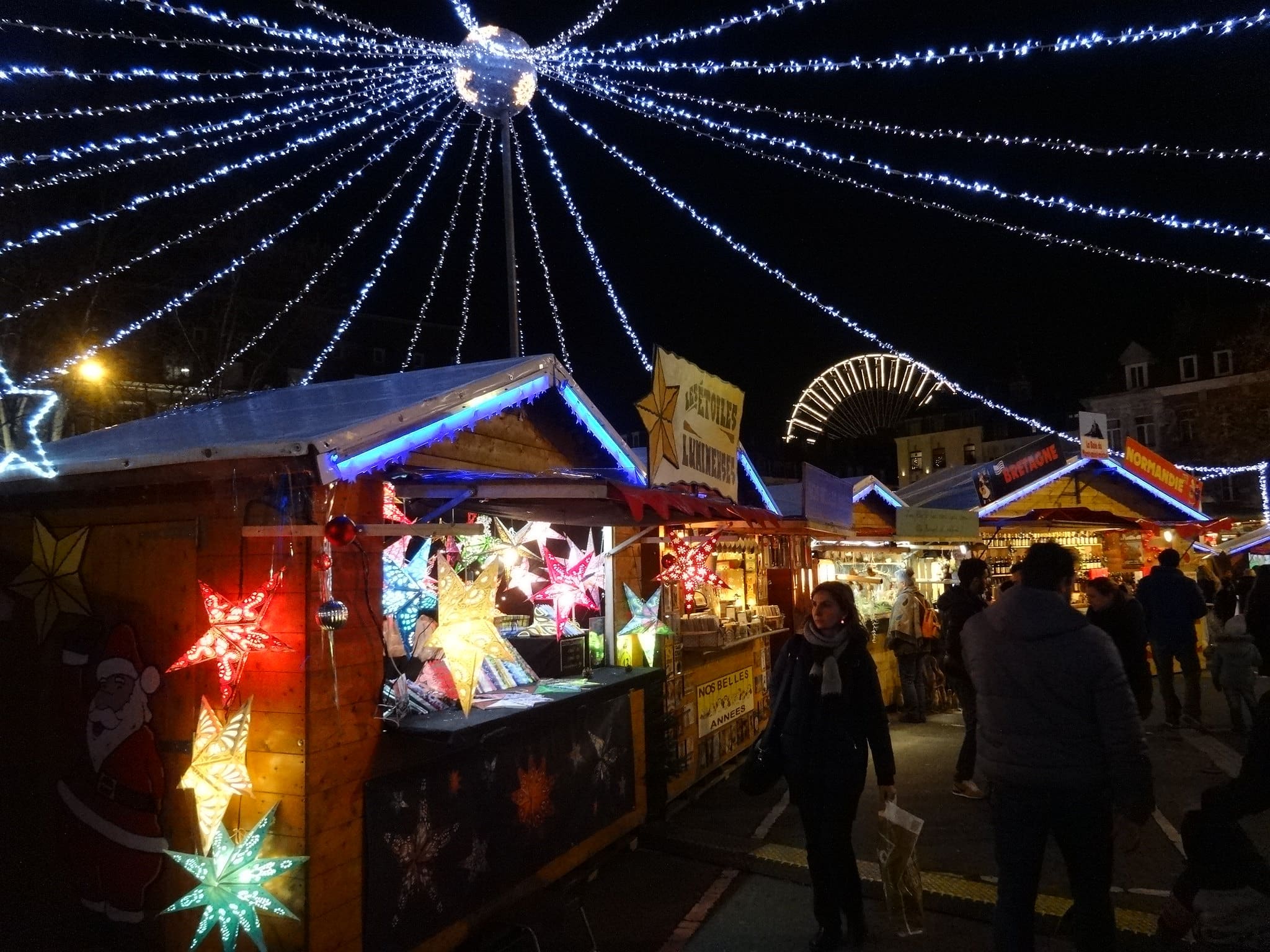Marche De Noel Autour De Moinull